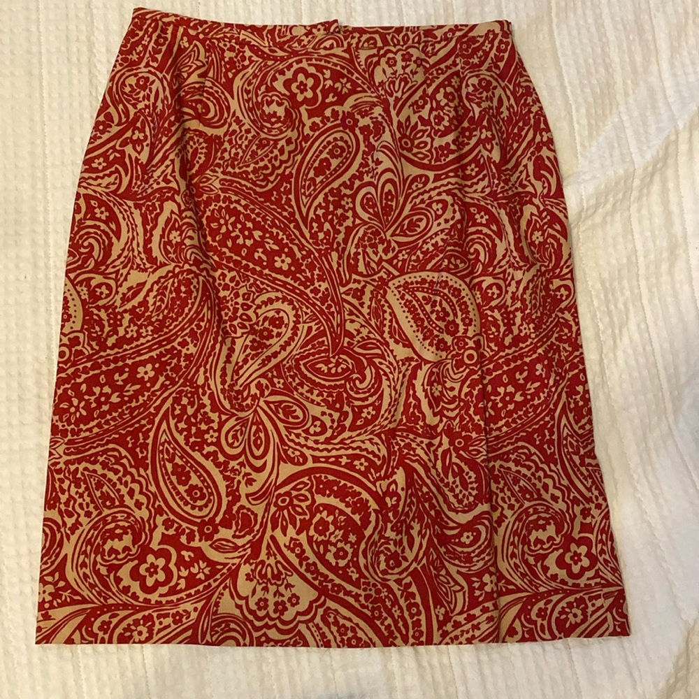 Ann Taylor size 6, lined skirt